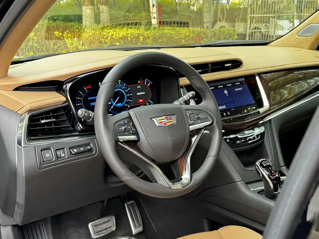 Cadillac XT6 2025 — фото 14
