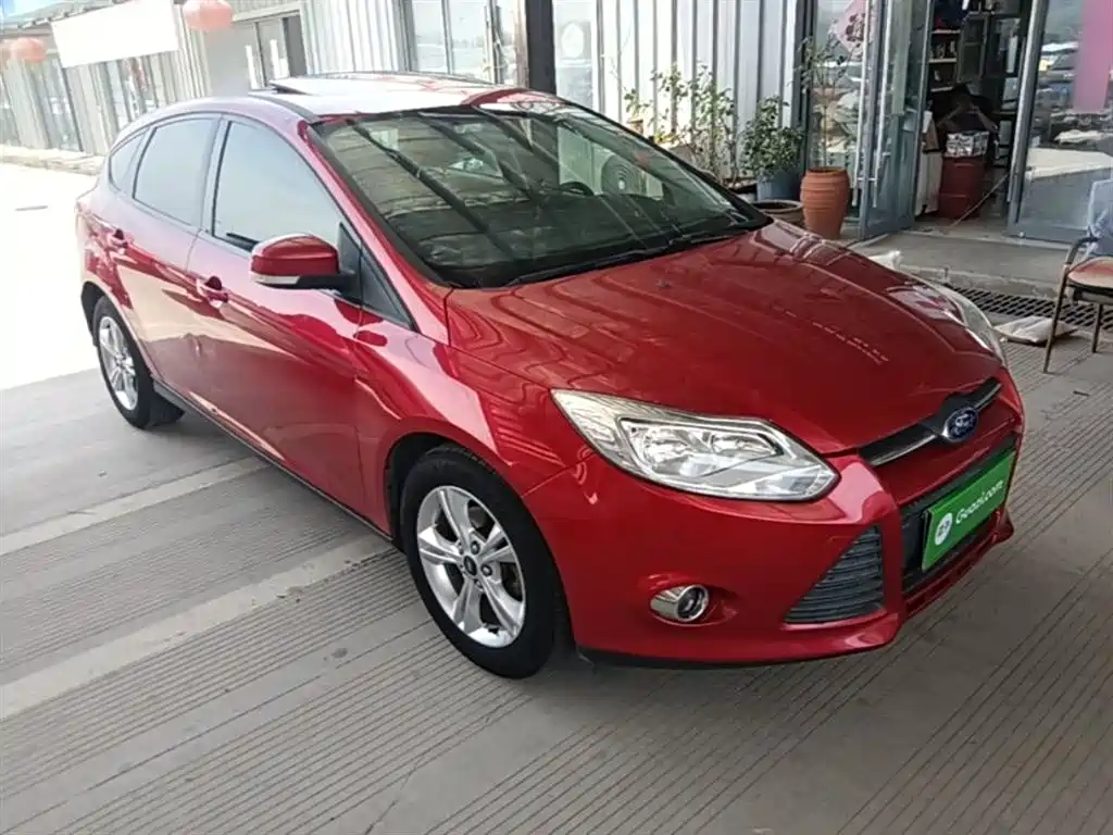 Ford Focus 2015 — фото 4