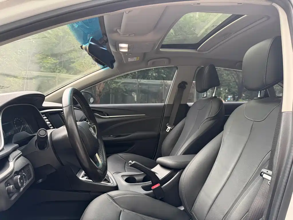 Buick Excelle 2019 — фото 14