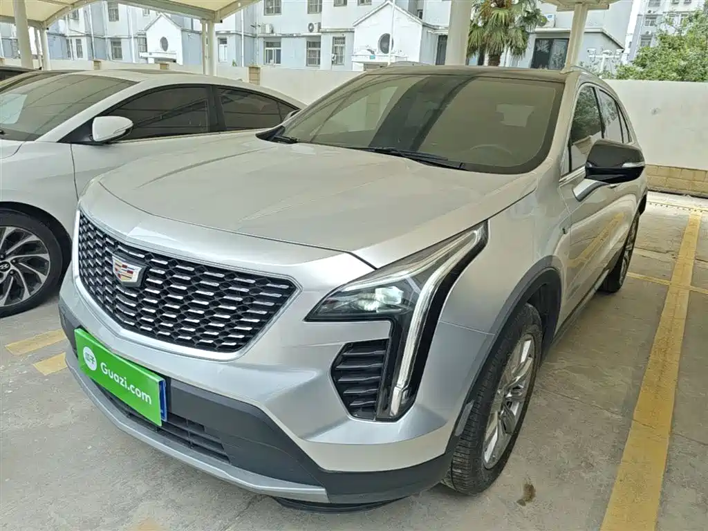 Cadillac XT4 2020 — фото 1