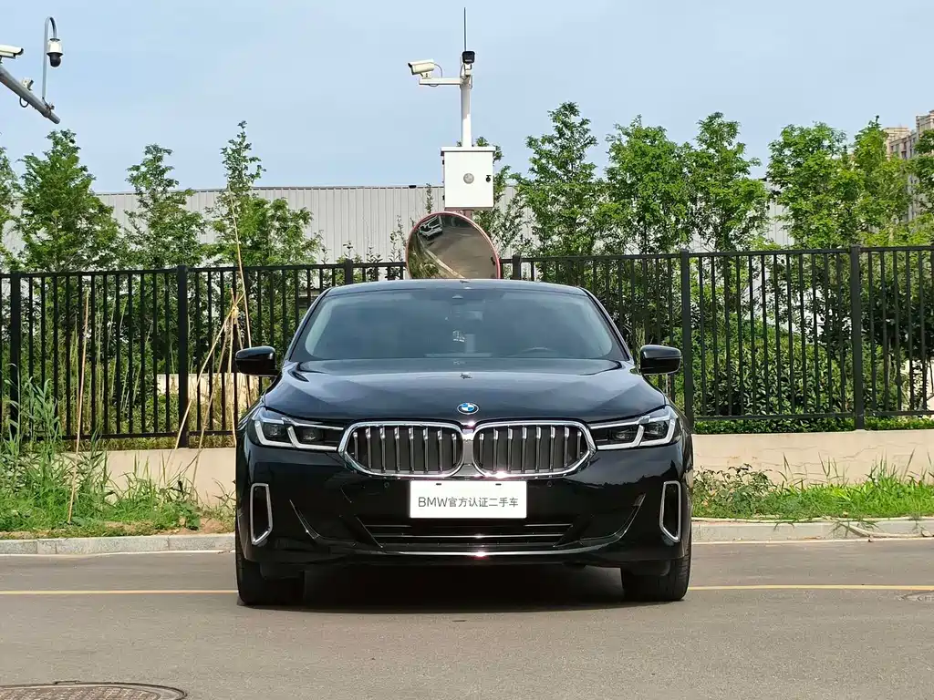 BMW 6 Series GT 2023 — фото 2