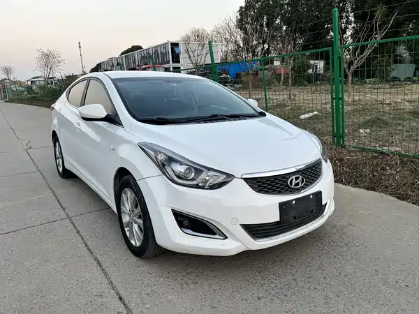 Hyundai Elantra Langdong 2017