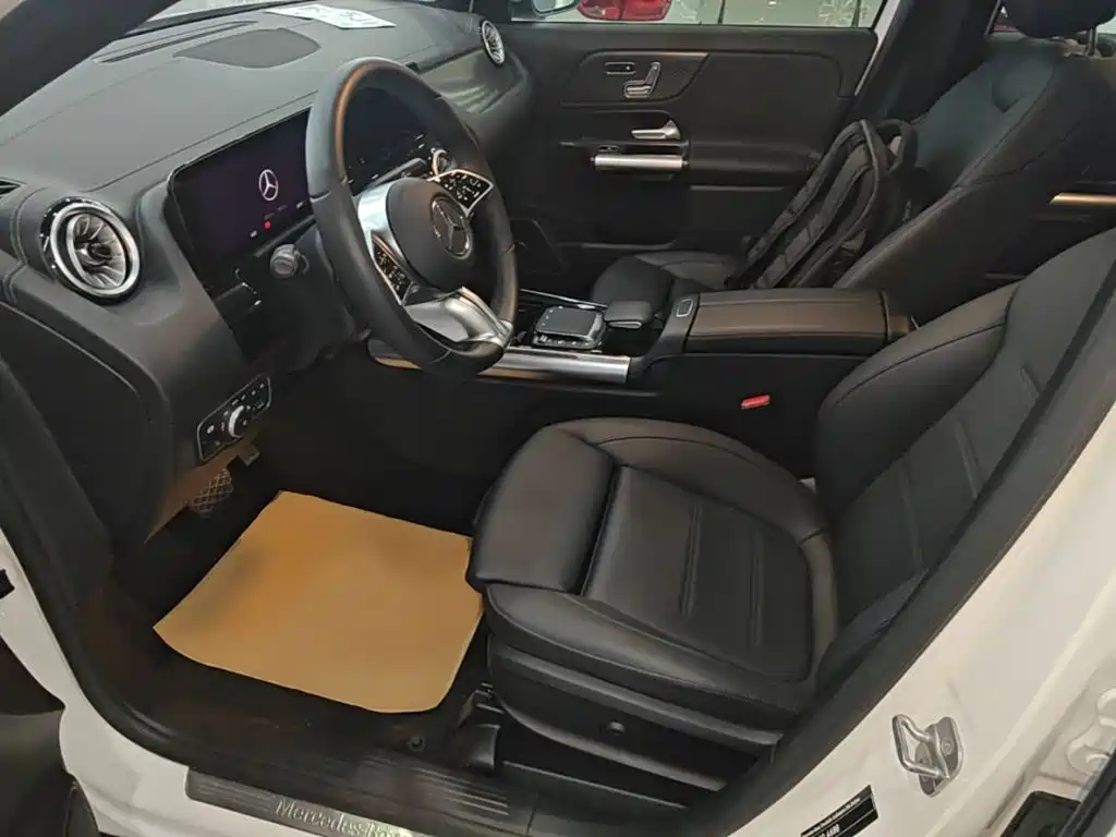 Mercedes-Benz GLA 2024 — фото 15