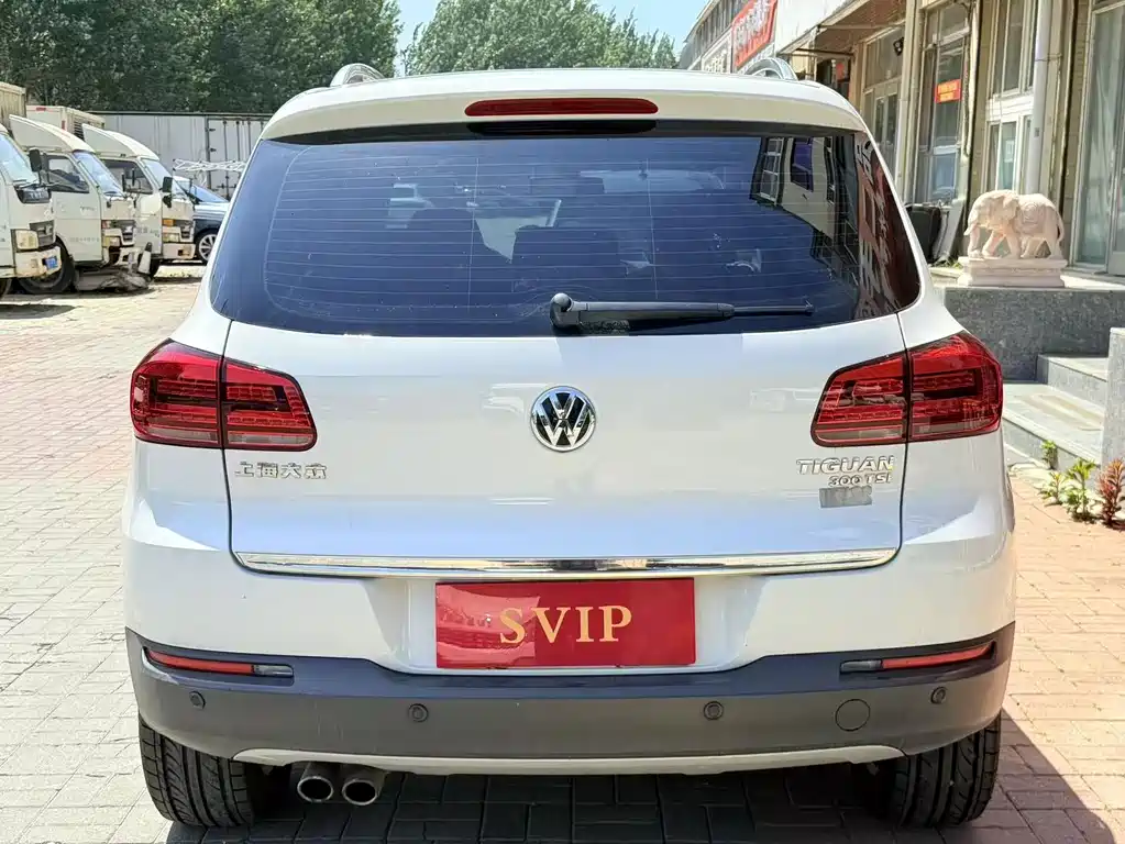 Volkswagen Tiguan 2016 — фото 11