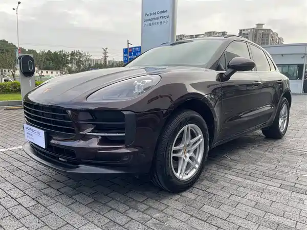 Porsche Macan 2021