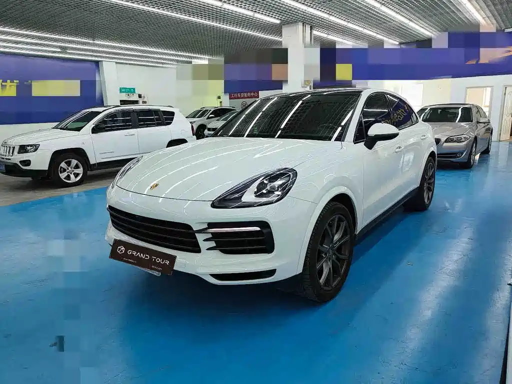 Porsche Cayenne 2023 — фото 1
