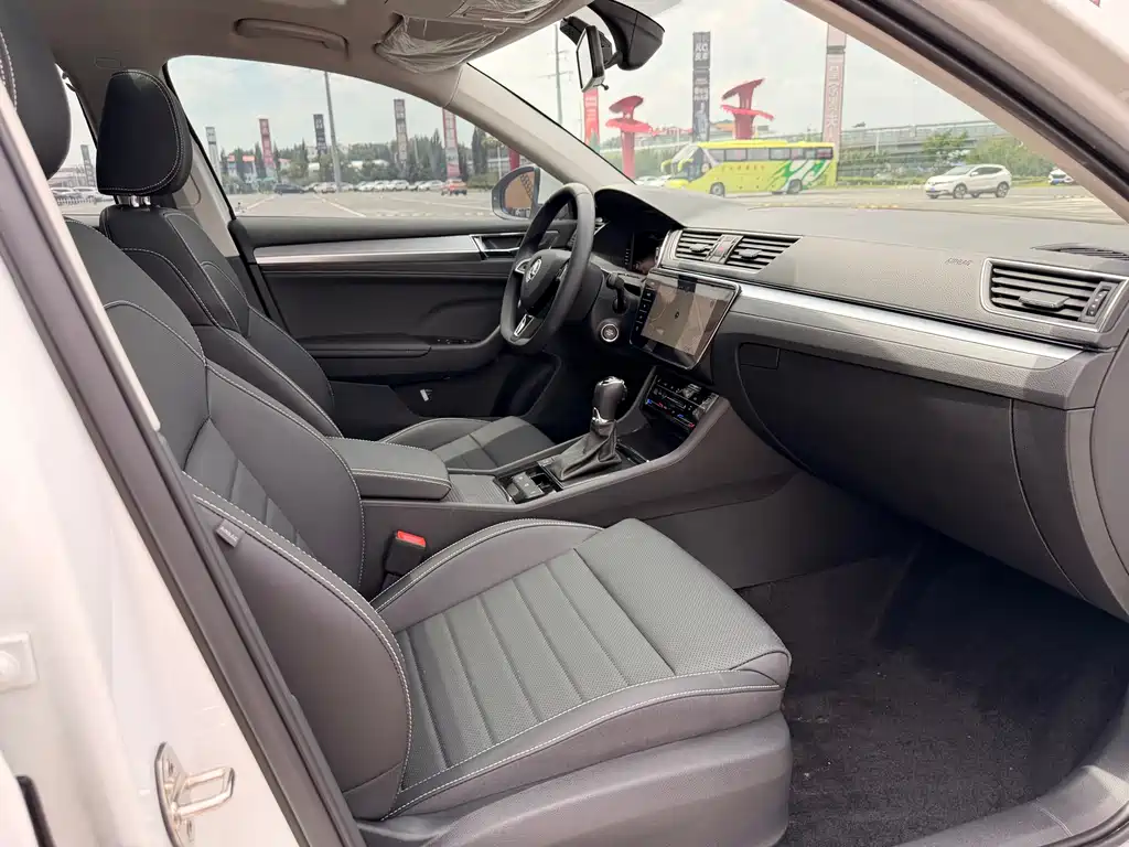 Skoda Speedy 2023 — фото 13