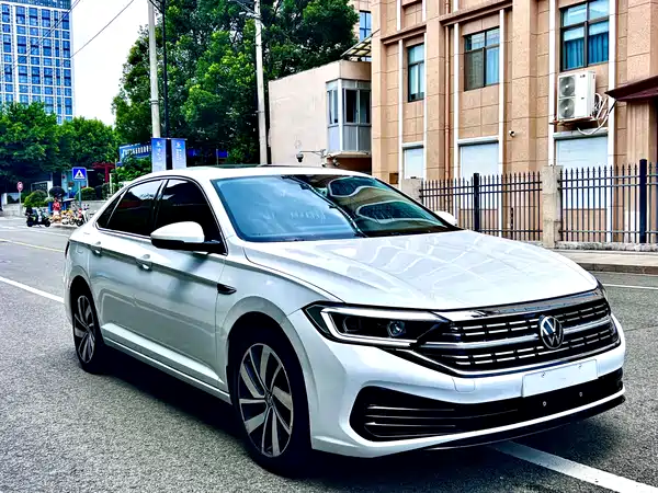 Volkswagen Sagitar 2023