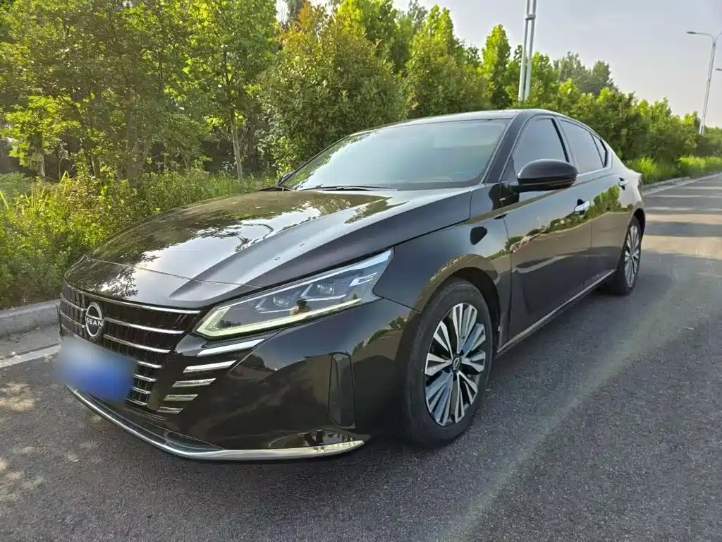 Nissan Teana 2023