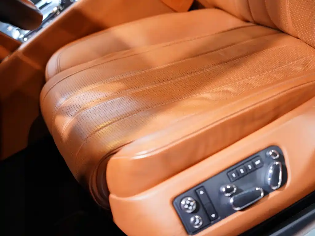 Bentley Flying Spur 2014 — фото 18