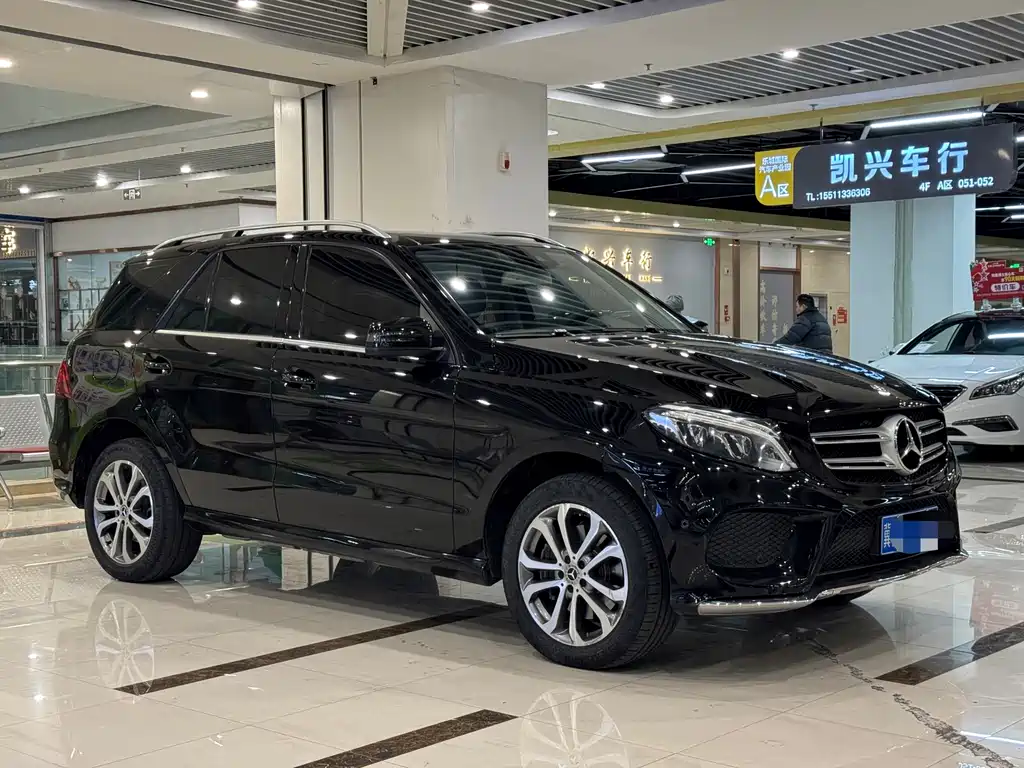Mercedes-Benz GLE 2017 — фото 3