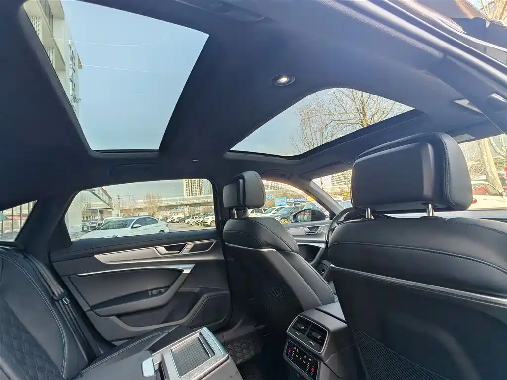Audi A6L 2025 — фото 25