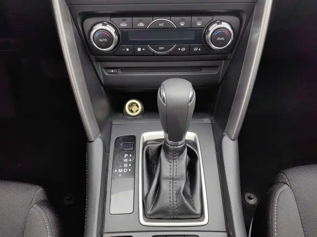 Mazda CX-4 2018 — фото 13