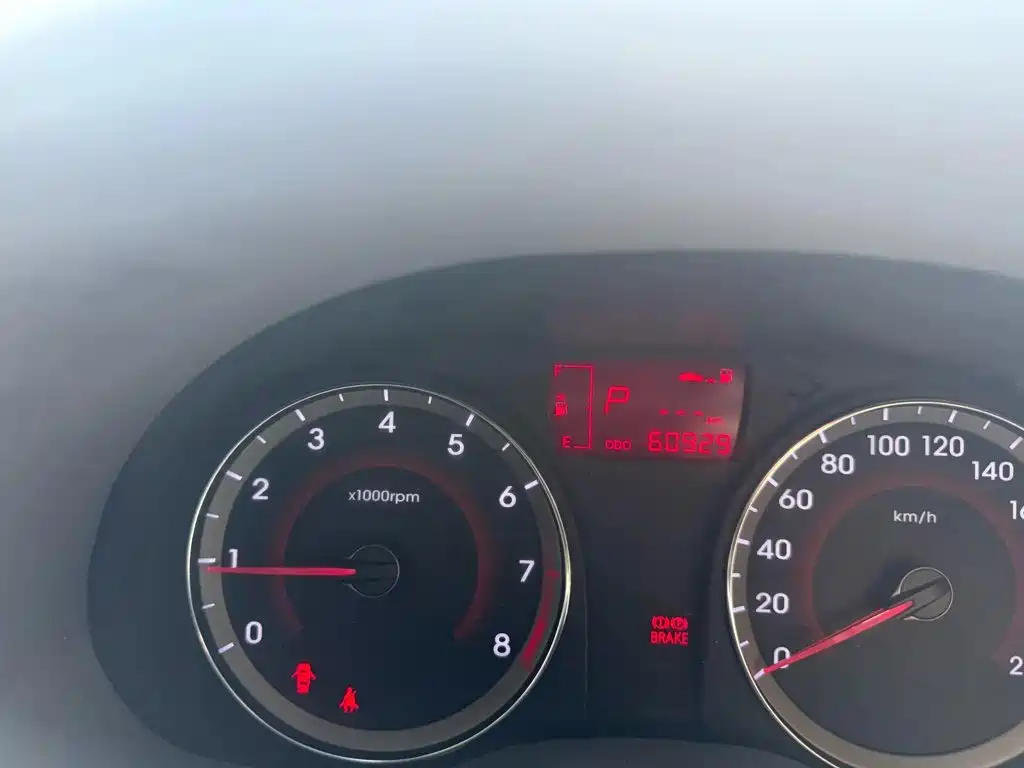 Hyundai Accent 2015 — фото 10