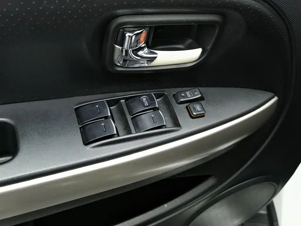 Haval H1 2016 — фото 9