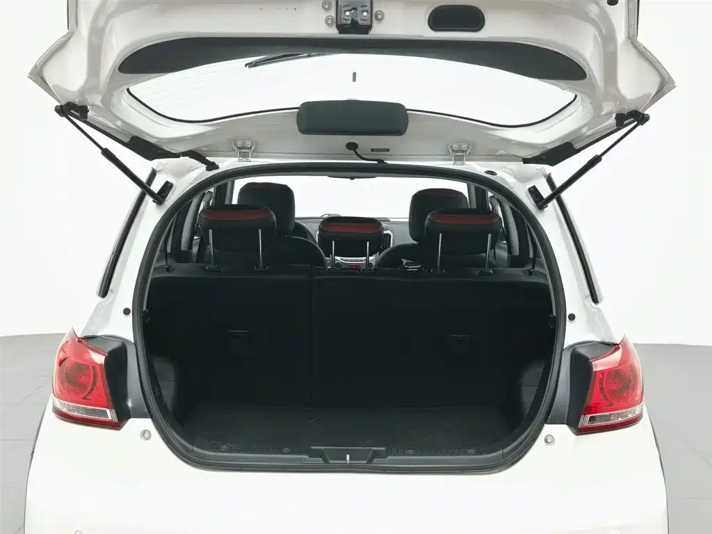 Haval H1 2016 — фото 16