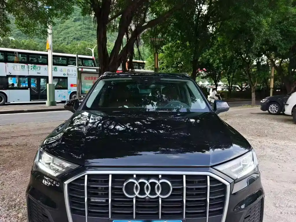 Audi Q7 2022 — фото 2