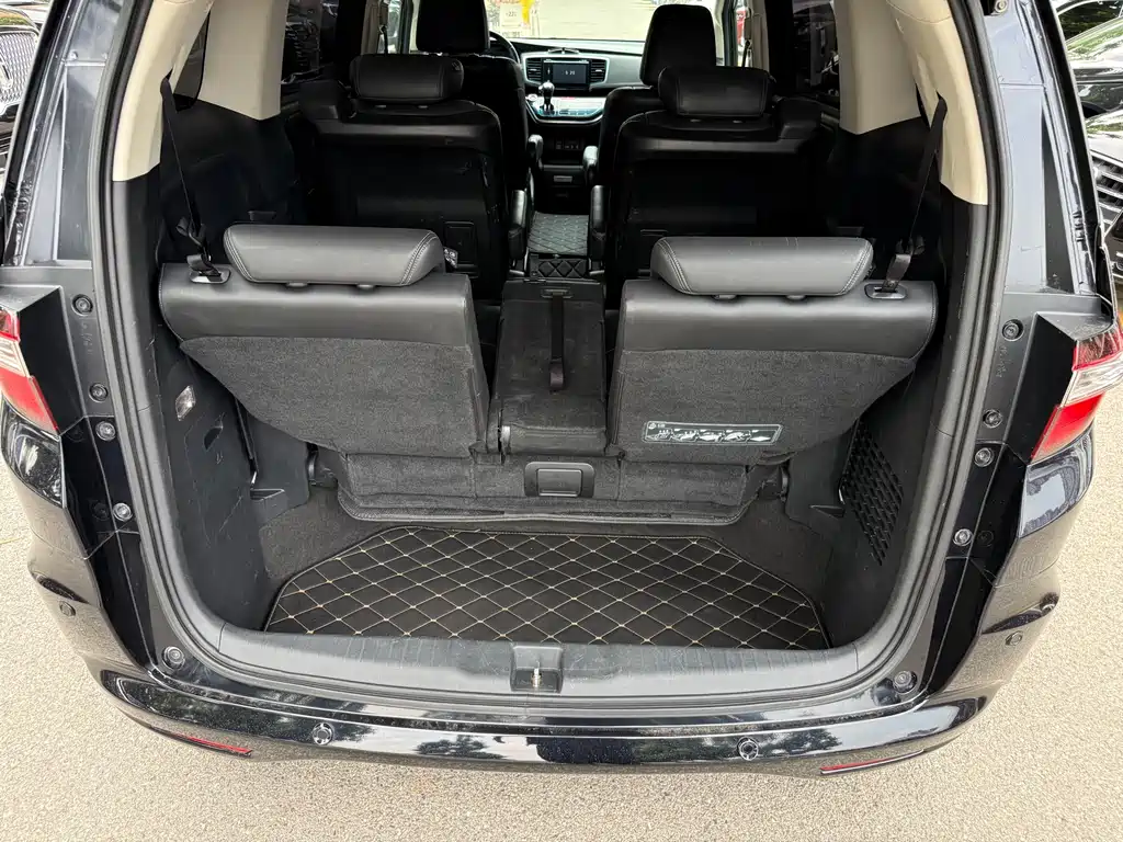 Honda Odyssey 2017 — фото 16