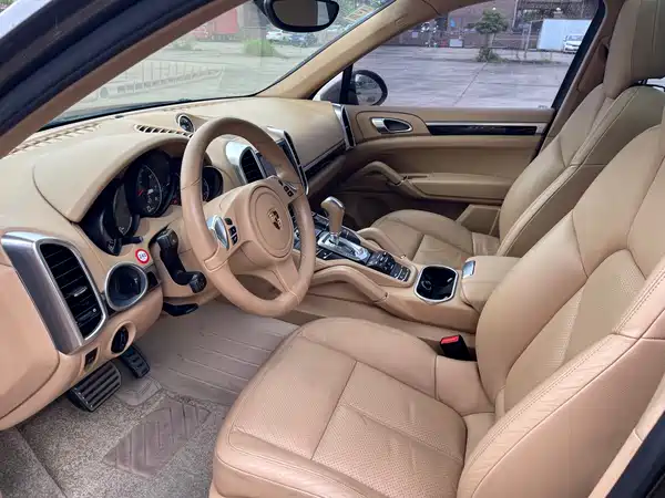 Porsche Cayenne 2011