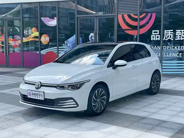 Volkswagen Golf 2023