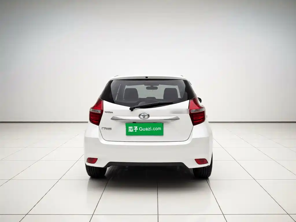 Toyota Yaris L 2019 — фото 3