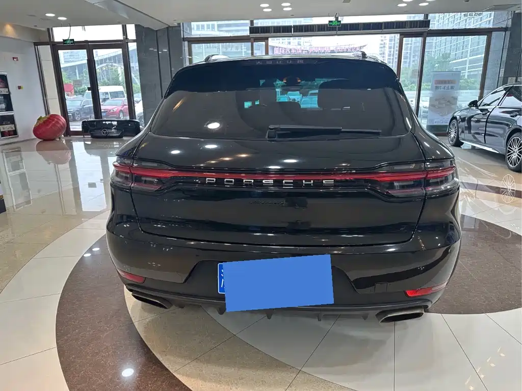 Porsche Macan 2016 — фото 16