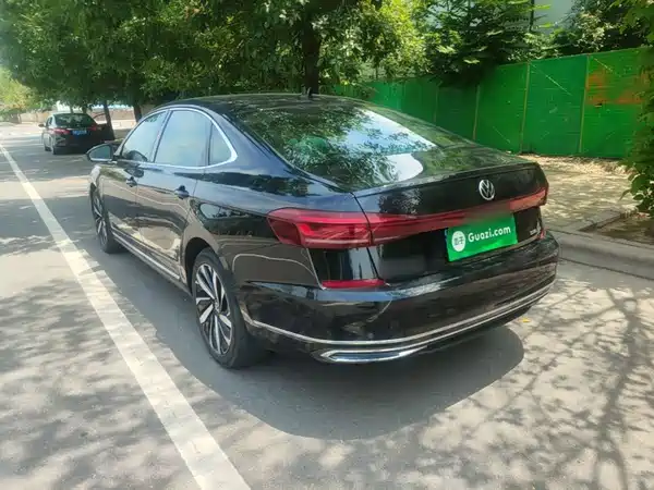 Volkswagen Passat 2022