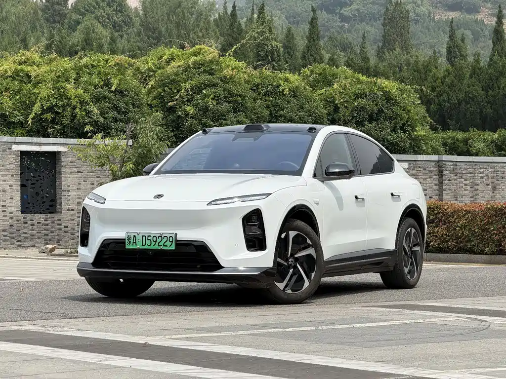 NIO EC6 2025 — фото 1
