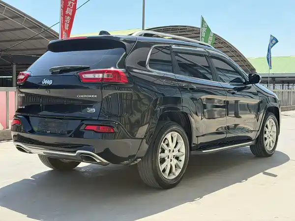 Jeep Cherokee 2018
