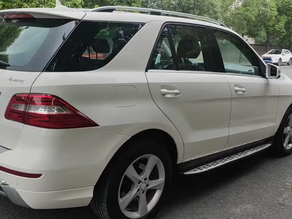 Mercedes-Benz M-Class 2013