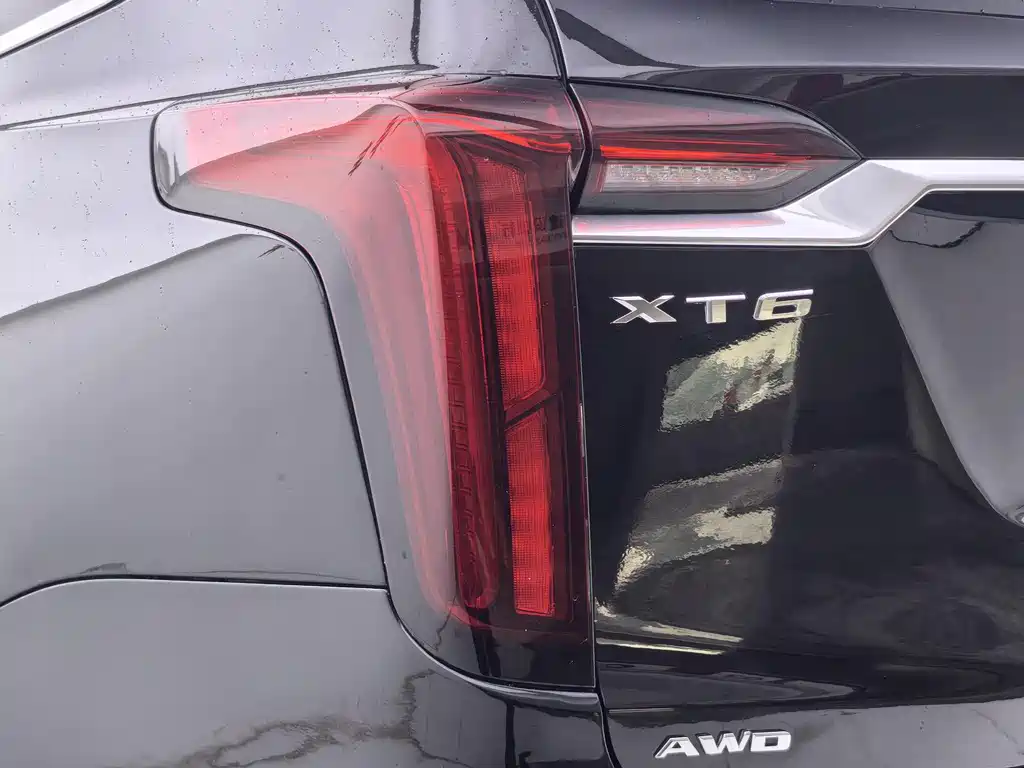 Cadillac XT6 2021 — фото 31