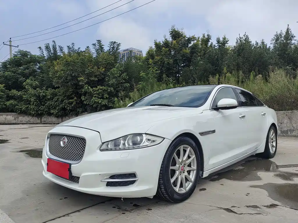 Jaguar XJ 2014