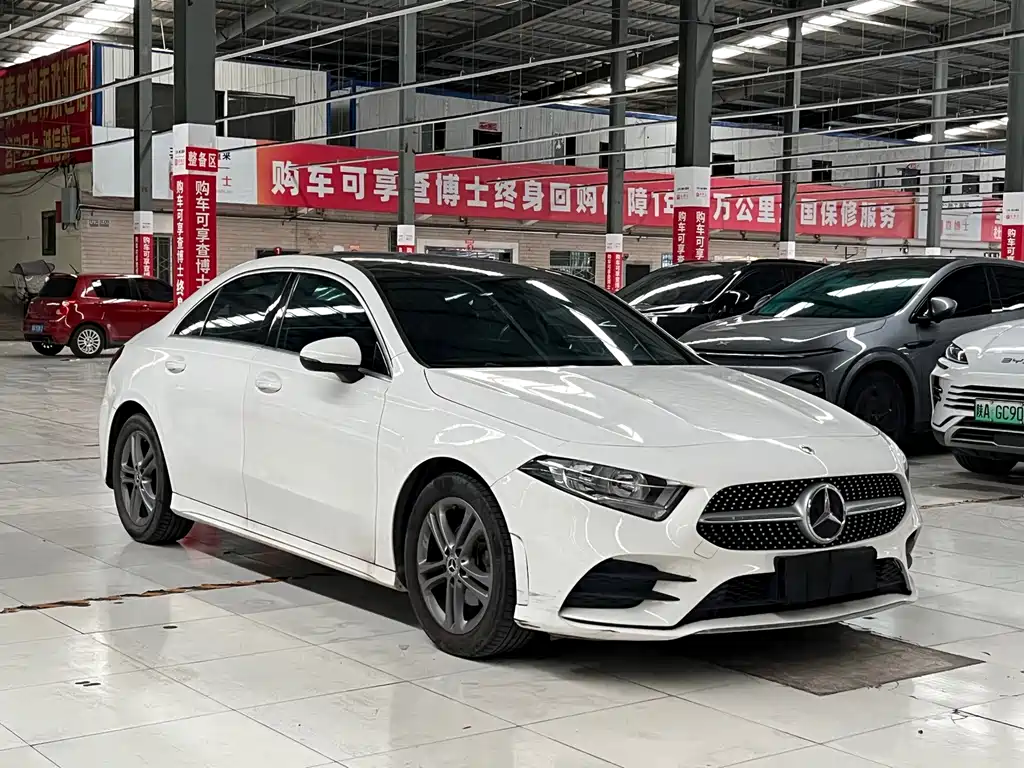 Mercedes-Benz A-Class 2022 — фото 3