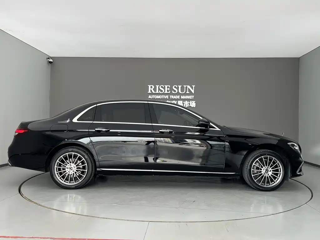 Mercedes-Benz E-Class 2023