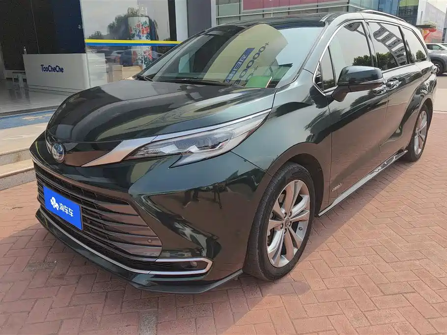 Toyota Sienna 2023