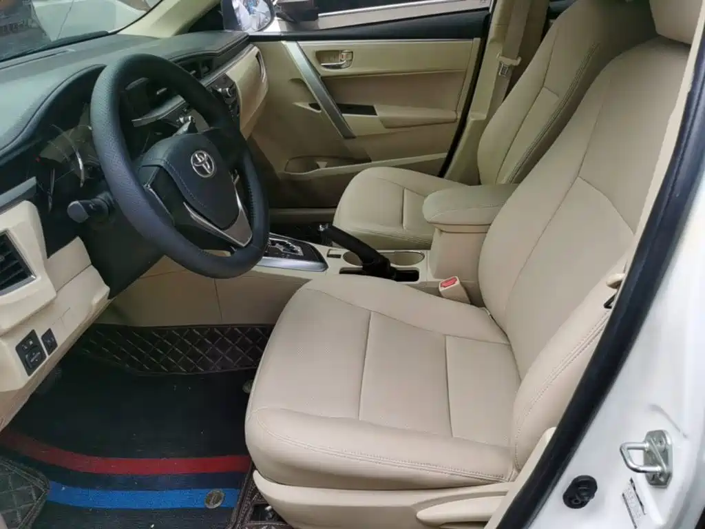 Toyota Corolla 2015 — фото 15