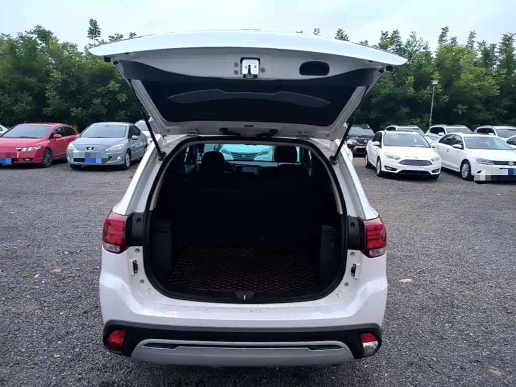 Mitsubishi Outlander 2019 — фото 19
