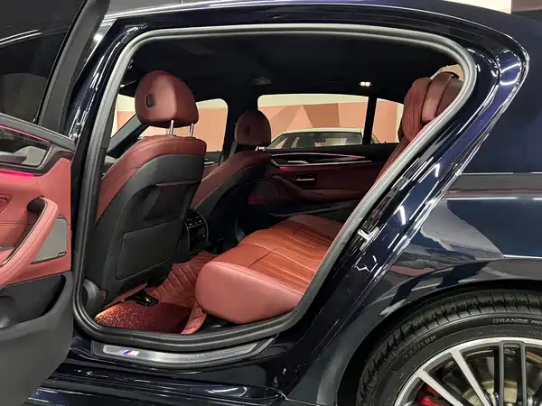BMW 5 Series 2020