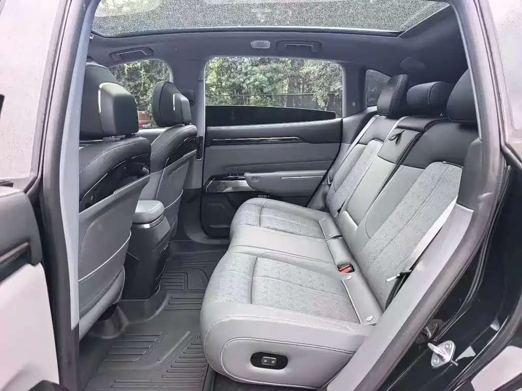 Zeekr 7X 2025