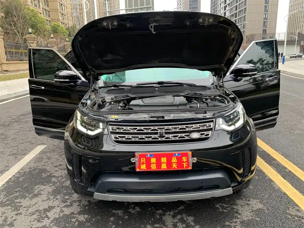 Land Rover Discovery 2019 — фото 18