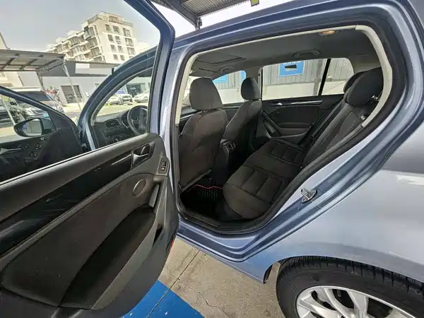 Volkswagen Golf 2011