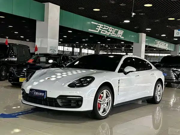 Porsche Panamera 2022