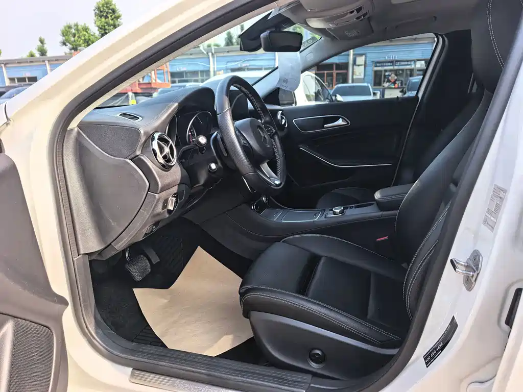 Mercedes-Benz GLA 2019