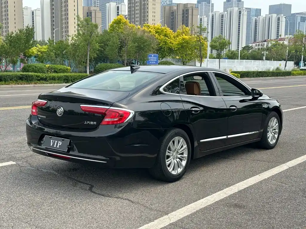 Buick LaCrosse 2019 — фото 9