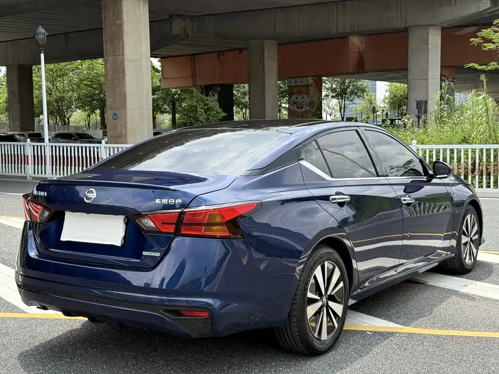 Nissan Teana 2021 — фото 11