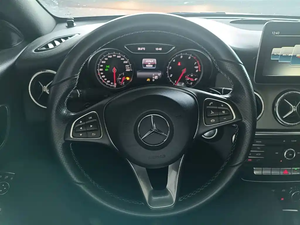 Mercedes-Benz CLA 2017 — фото 7