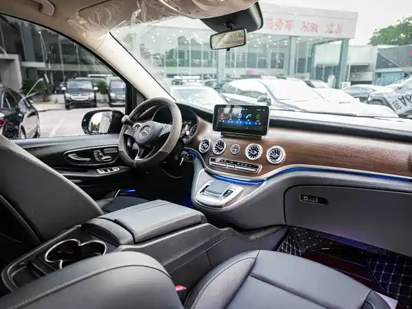 Mercedes-Benz Vito 2023