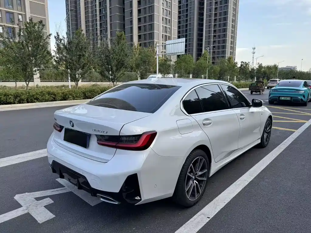 BMW 3 Series 2025