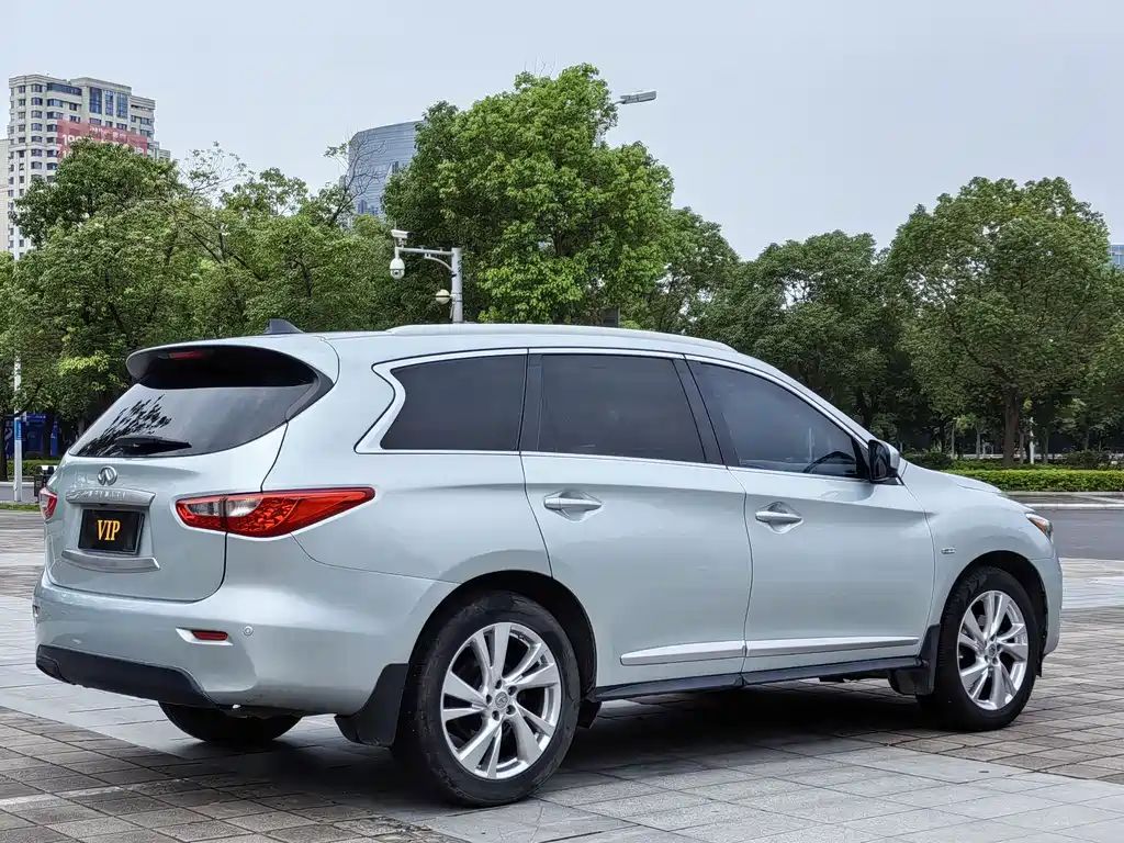 Infiniti JX 2014