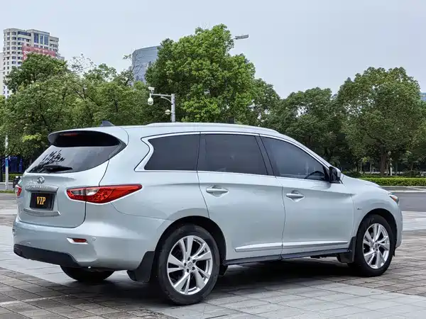 Infiniti JX 2014